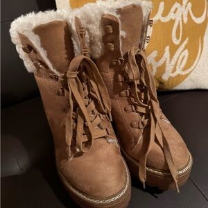 Express Brown Winter Lace-Up Boots